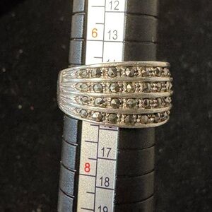 925 Silver ring with marcasite